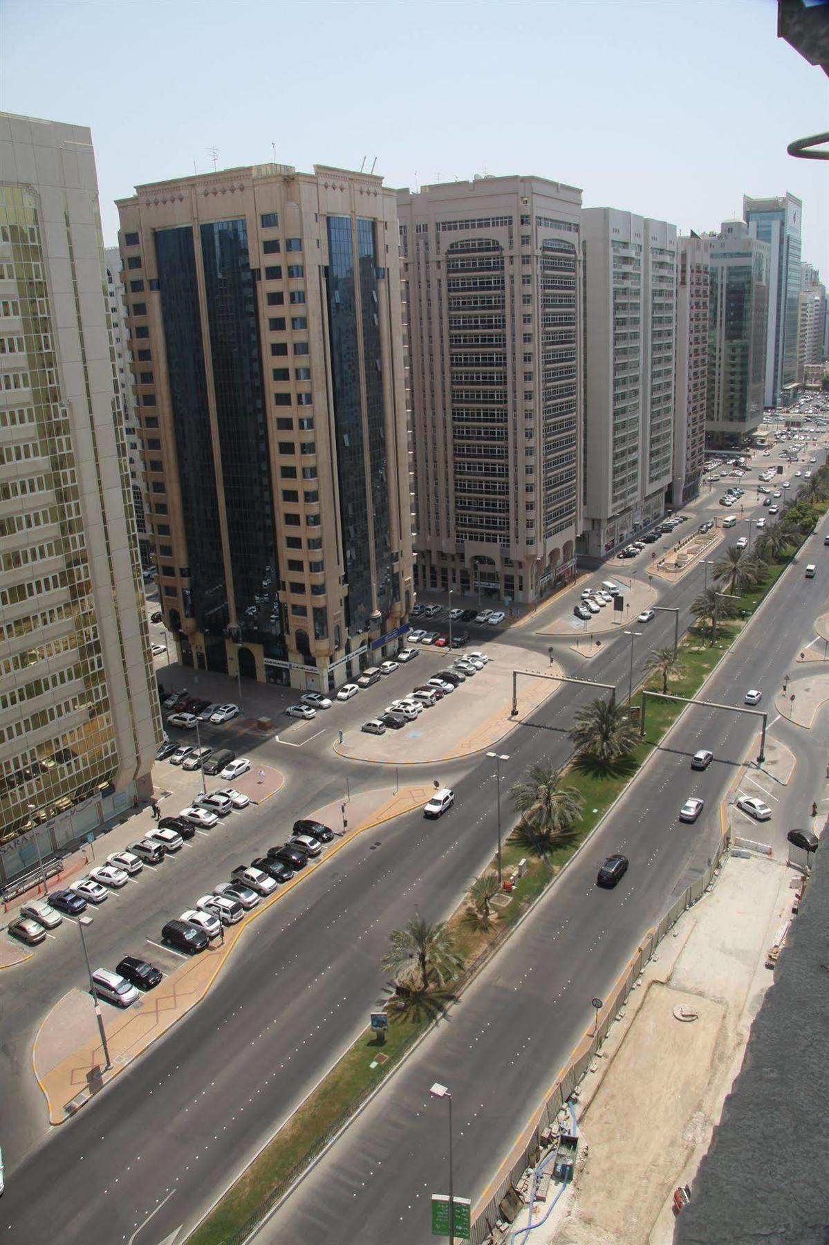 Oriental Hotel Apartments Abu Dhabi Exterior photo