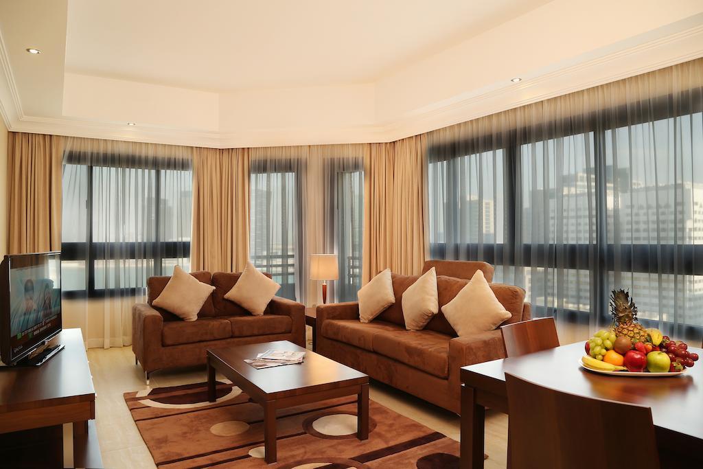 Oriental Hotel Apartments Abu Dhabi Room photo